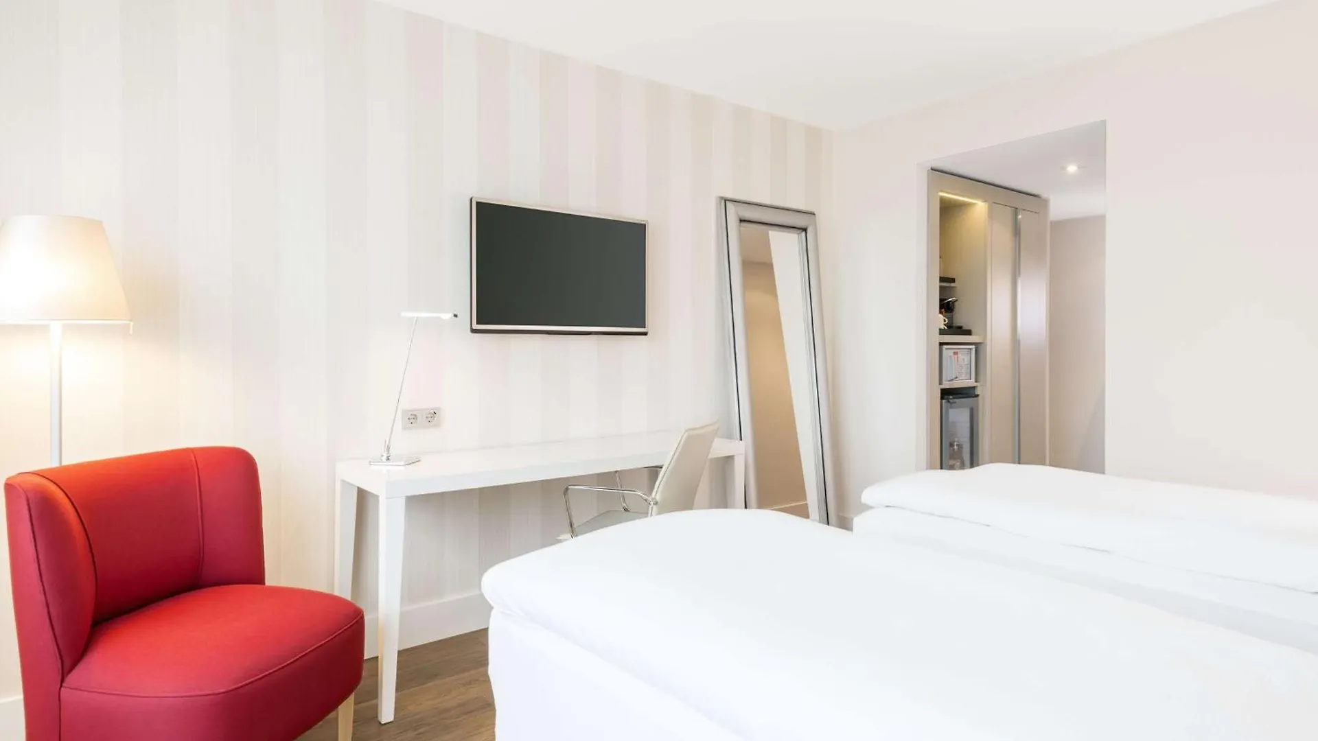 Nh Collection Koeln Mediapark Otel Almanya